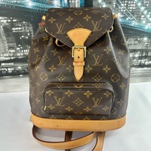 💥SOLD💥Louis Vuitton Montsouris MM Backpack